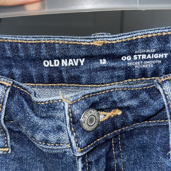 Old Navy Women's Blue Denim Shorts - Picture 3 of 3